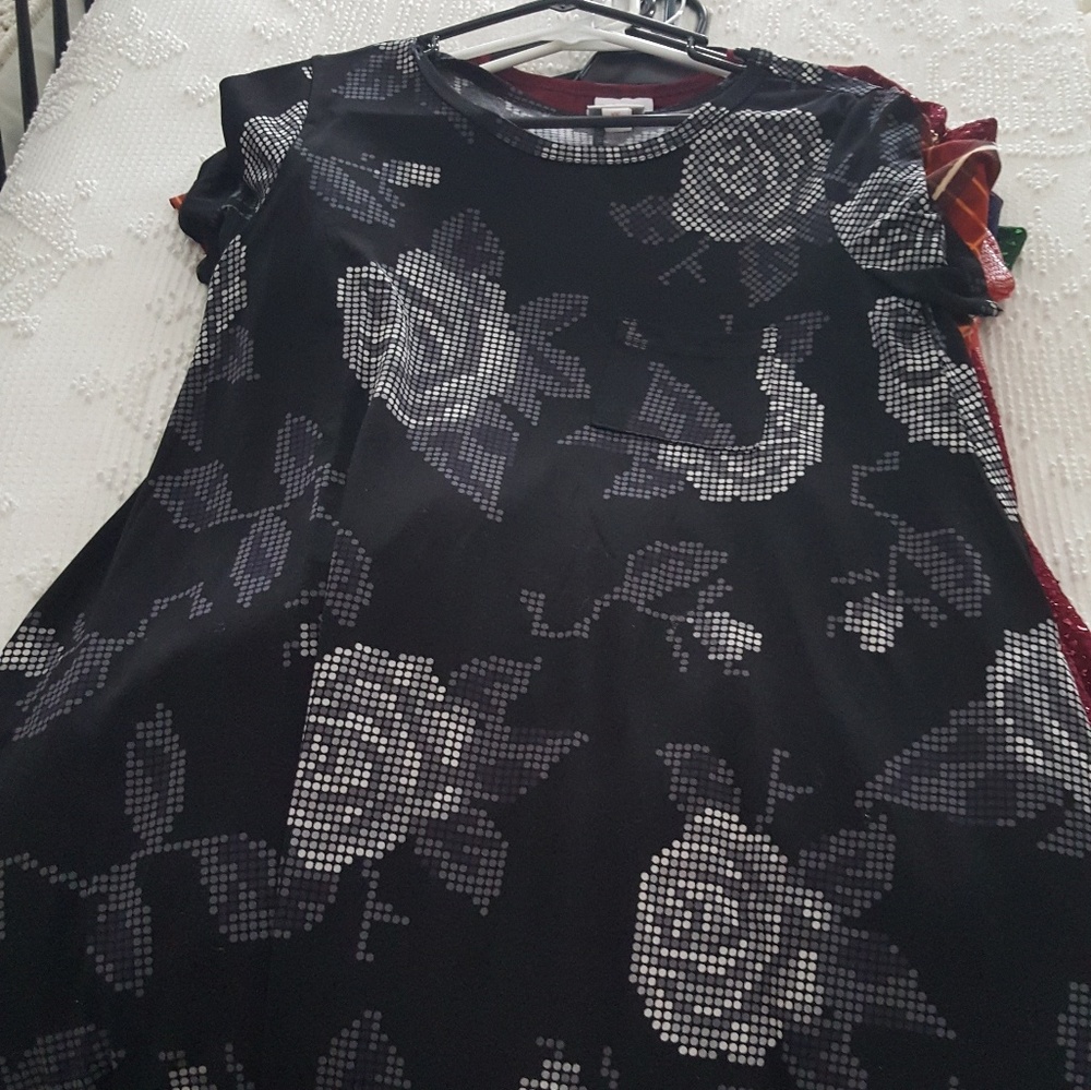 Lularoe Digital Roses Carly